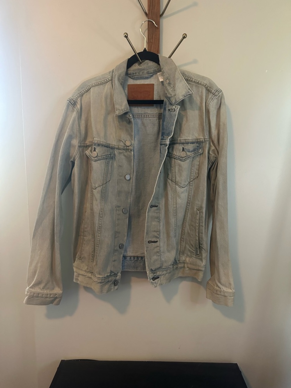 Levi's Light Blue Men's Denim Jacket - Washed Chambray Shirt Jacket